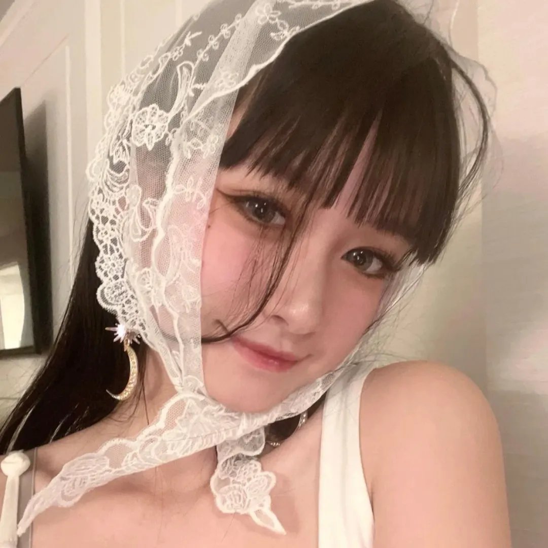 三块广告牌
